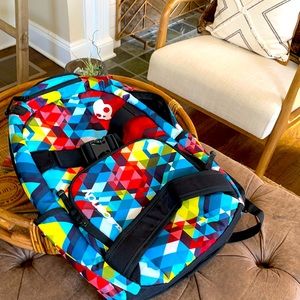 Skullcandy rainbow backpack pockets